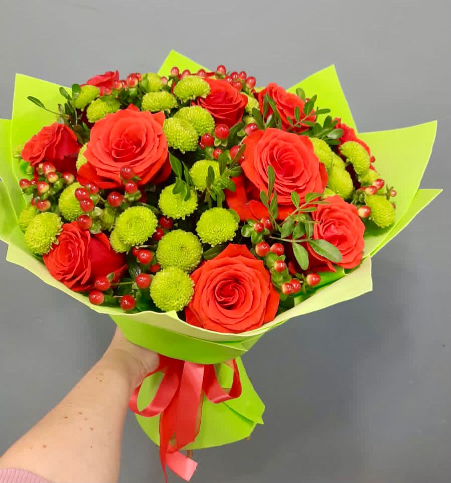 Букет цветов из: Хризантемы и Розы в Львовском