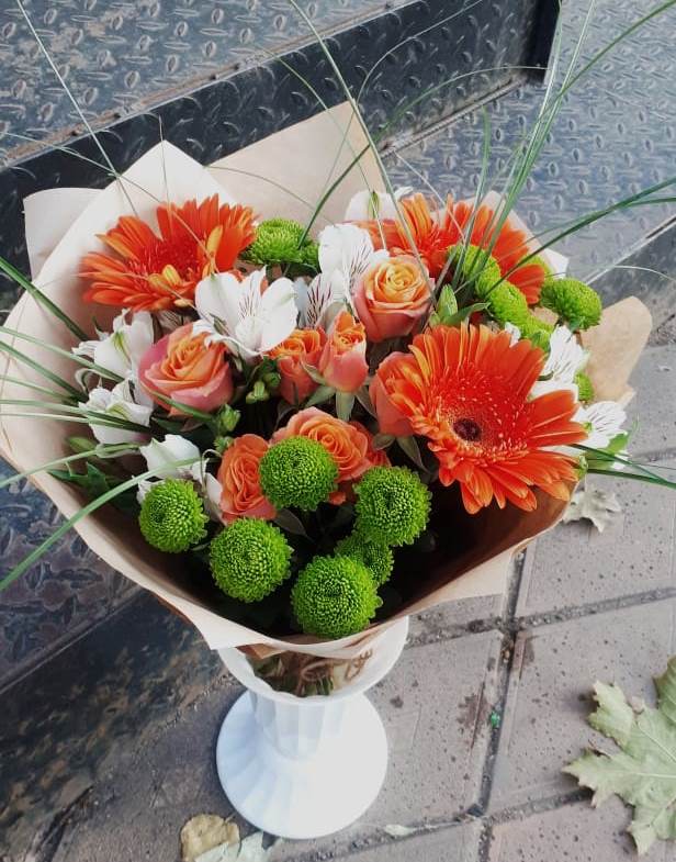 Букет цветов из: Герберы, Хризантемы, Альстромерии и Розы в Львовском