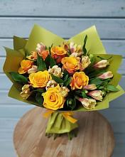 Букет цветов из:  Альстромерии и Розы в Львовском