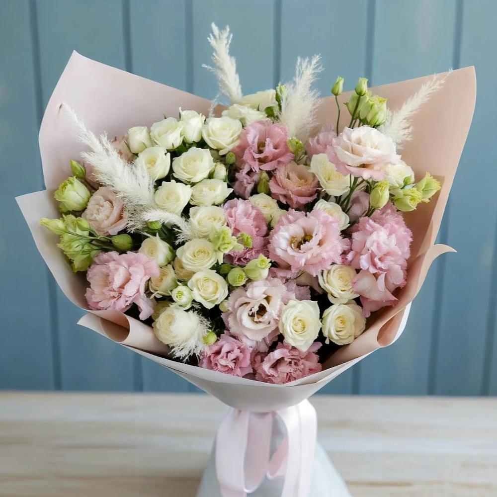 Букет цветов из: Альстромерии и Розы в Львовском