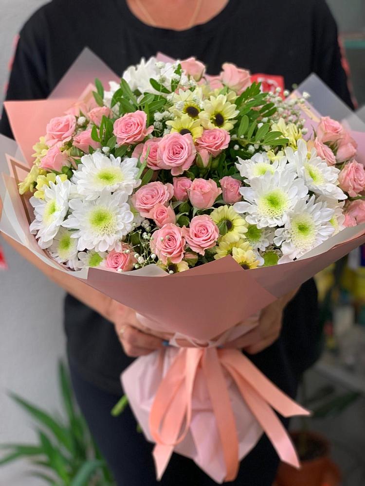 Букет цветов из: Розы и Хризантемы в Львовском