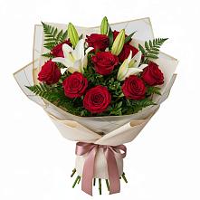 Букет цветов из:  Лилии и Розы в Львовском