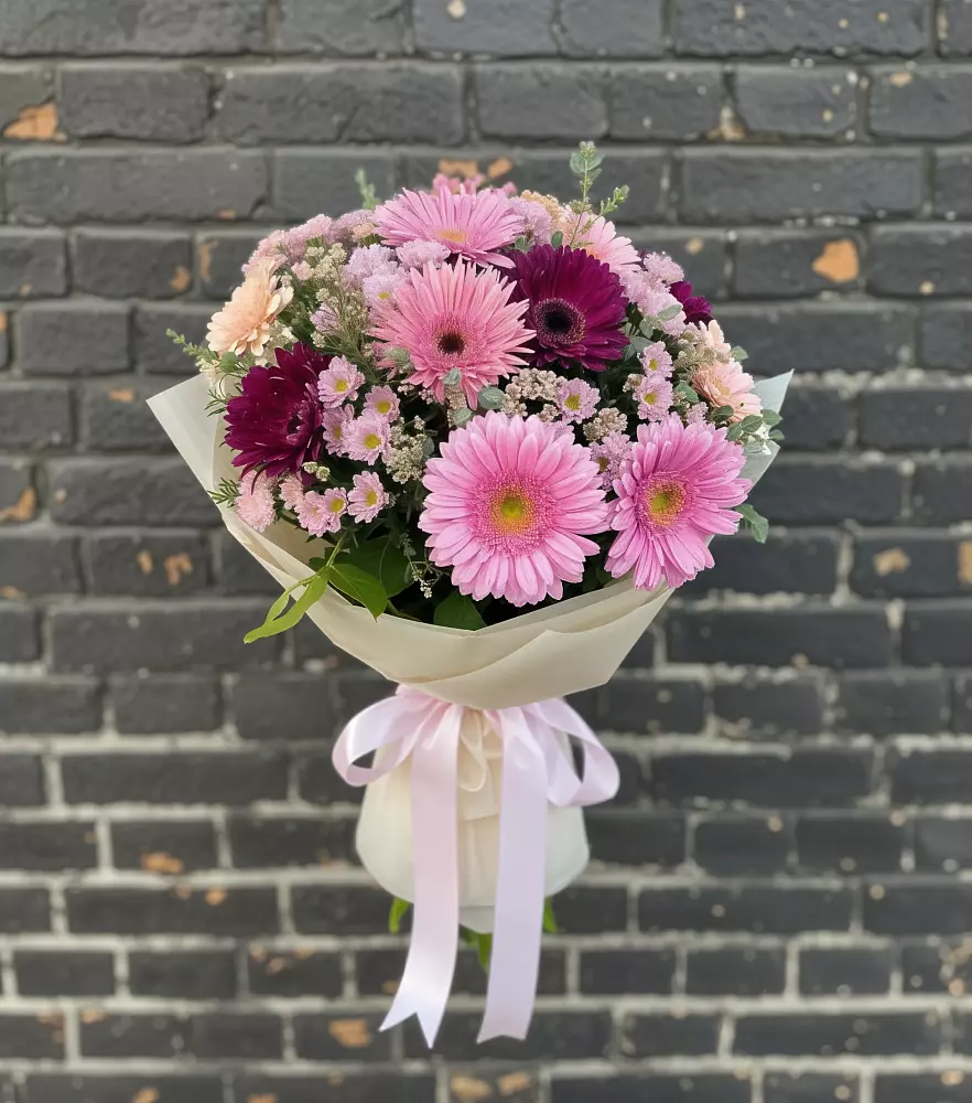 Букет цветов из: Герберы и Хризантемы в Львовском