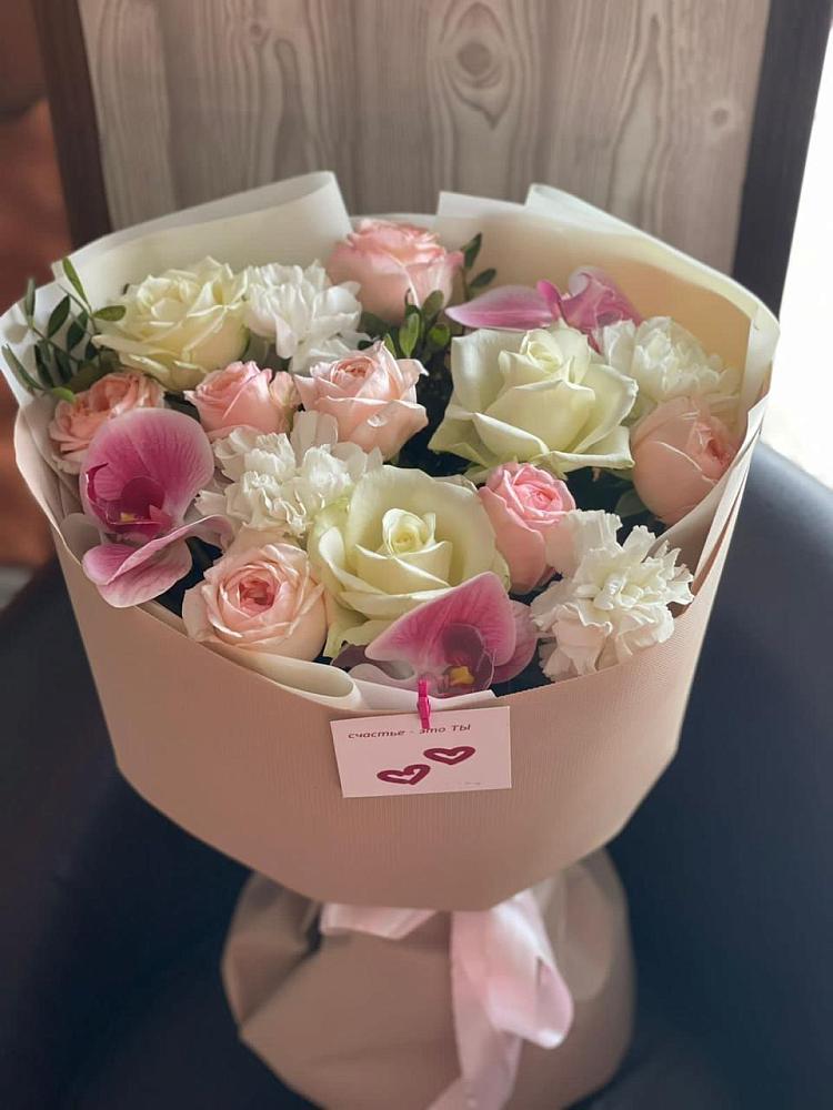 Букет цветов из: Орхидеи, Розы и Гвоздики в Львовском