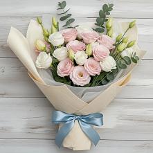 Букет цветов из:  Лизиантусы в Львовском