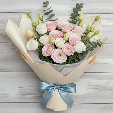 Букет цветов из:  Лизиантусы в Львовском