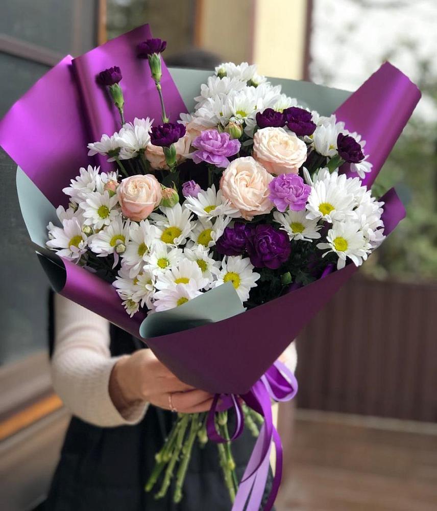 Букет цветов из: Хризантемы, Гвоздики и Розы в Львовском