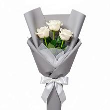 Букет 3 белые розы в Львовском