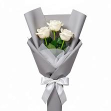 Букет 3 белые розы в Львовском