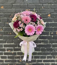 Букет цветов из:  Герберы и Хризантемы в Львовском