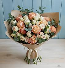 Букет цветов из:  Альстромерии и Розы в Львовском