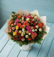 Букет Микс из разноцветных кустовых роз в Львовском