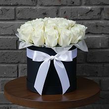 Цветочная композиция из Розы в шляпной коробке в Львовском