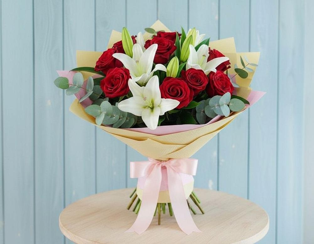 Букет цветов из: Лилии и Розы в Львовском